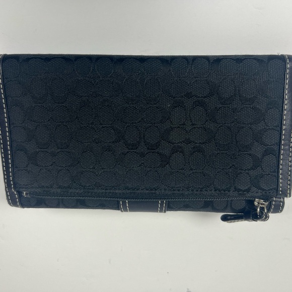 Size 9.5 US- Nike Women's Air Max 2014 Pink Black Running Athletic Training Shoe - Picture 9 of 11